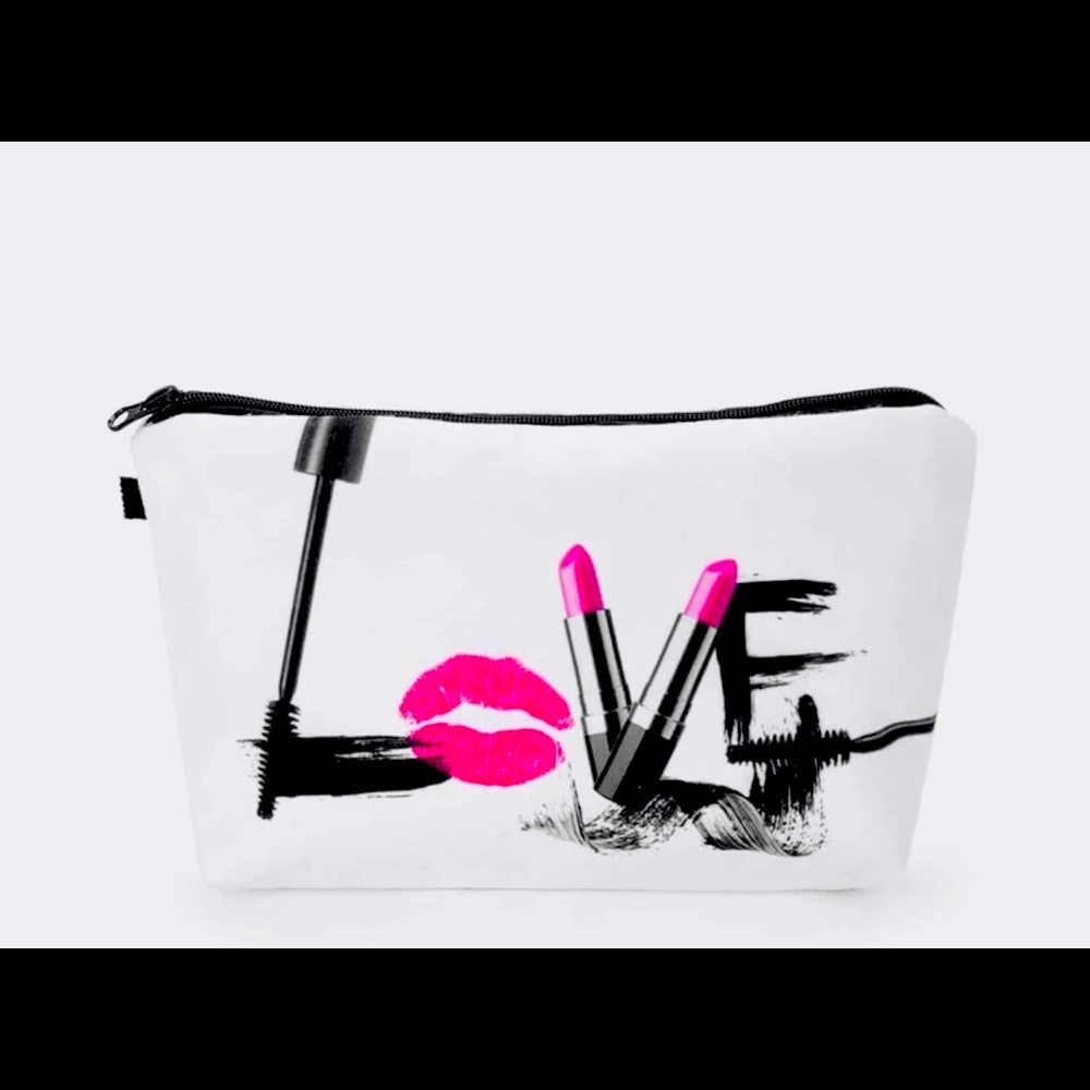LOVE Make-up Bag
